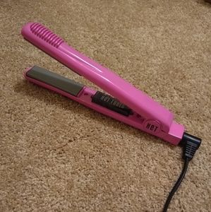 Hot Tools Hot Pink Ceramic Straightener